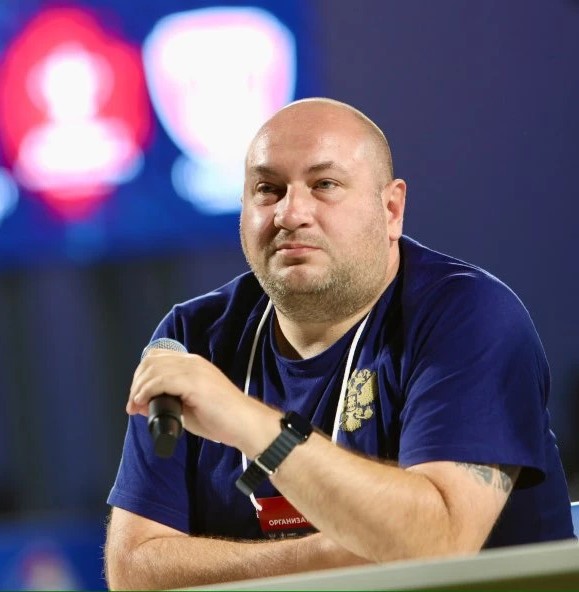 Павел Новиков